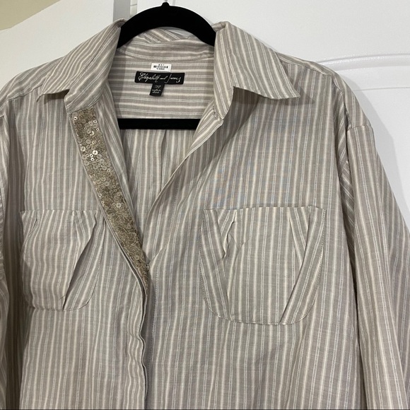 Elizabeth and James Button Down Sequin Trim Medium - Picture 3 of 6